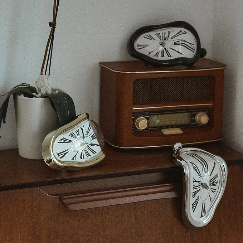 Melting Clock (White) - My Store